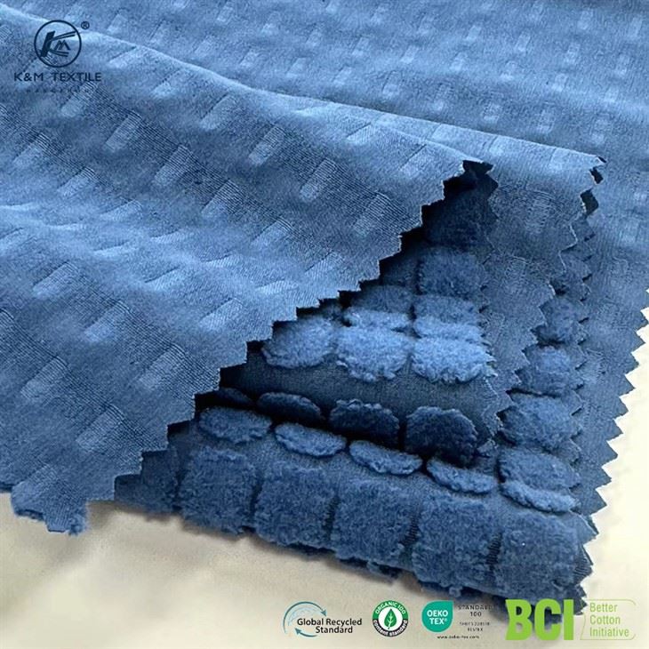 Tissu extensible en polyester et élasthanne pour vêtements