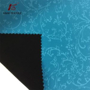 Tissu extensible gaufré à motif floral collé avec du tissu polaire