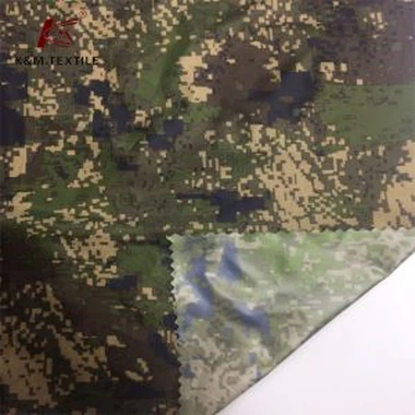 Tissu imprimé camouflage en taffetas
