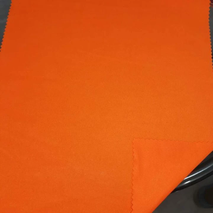 Tissu tricoté en polyester