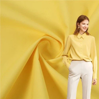 Vente en gros 60S 70% TE 30% coton tissu uni teint pour chemises, vêtements pour femmes et pantalons